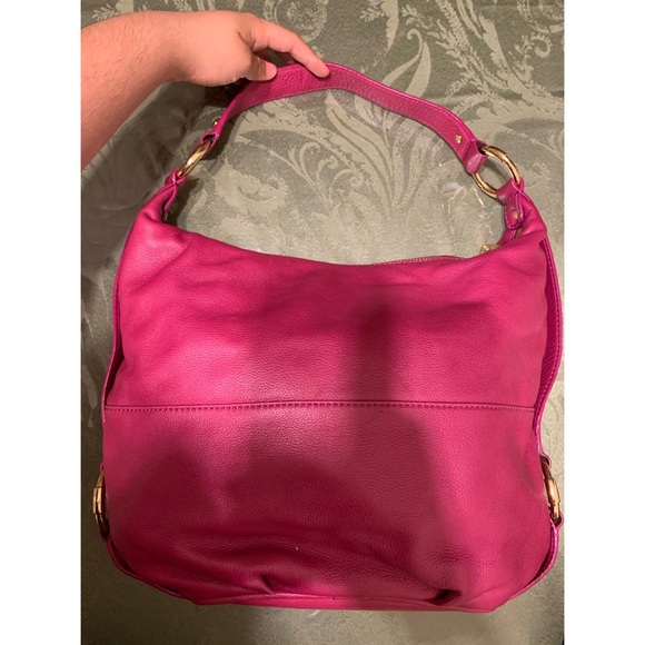 Michael Kors Fulton Fushia Large Leather Bag - Picture 4 of 11
